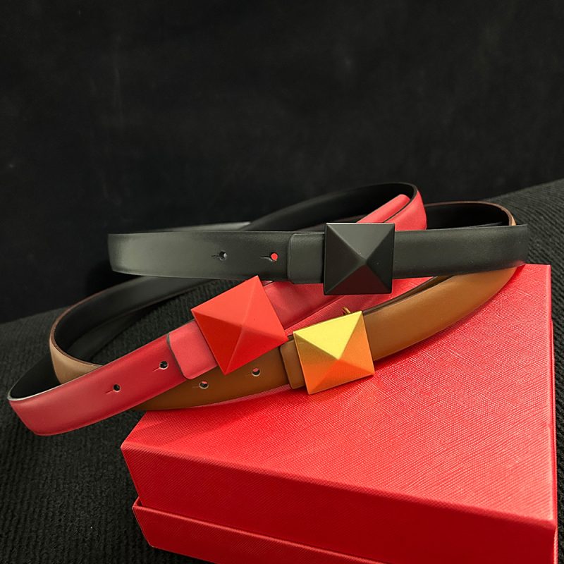 Female Belt Luxury Brand Waist Chain Jeans Dress Leather Women Accessories Retro Pyramid Buckle Double Sided Use Belts 2.5cm