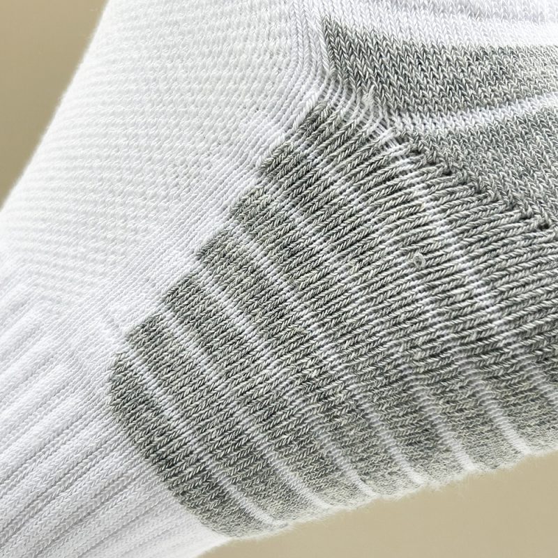 2/4 Pairs Cushioned Cotton Ankle Socks for Men Athletic Running Socks Low Cut Casual Sports Sock Tab Short Socks for Men Women - Image 4