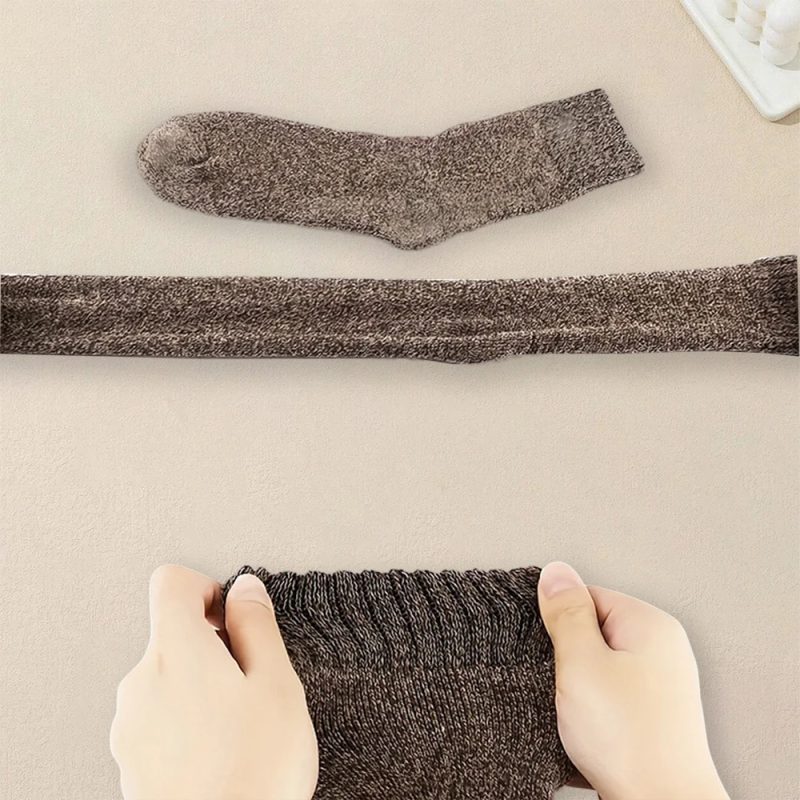 3/5 Pairs Men Solid Color Socks Are Fashionable Simple Versatile Winter Socks Are Soft Comfortable Lightweight Casual In Length - Image 6